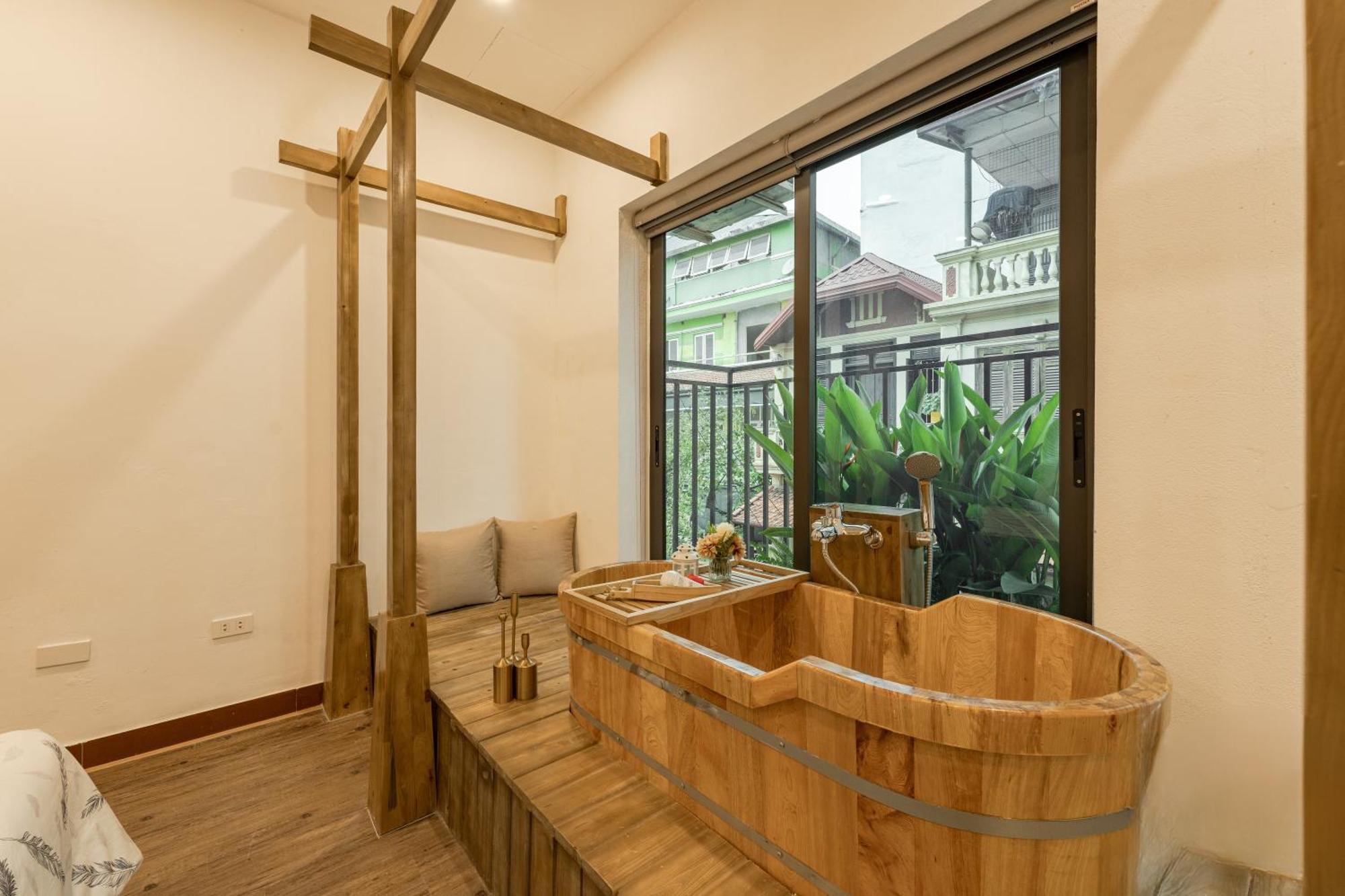 Peaceful Corner In Old Quarter- Private Self Check In Căn hộ Hà Nội