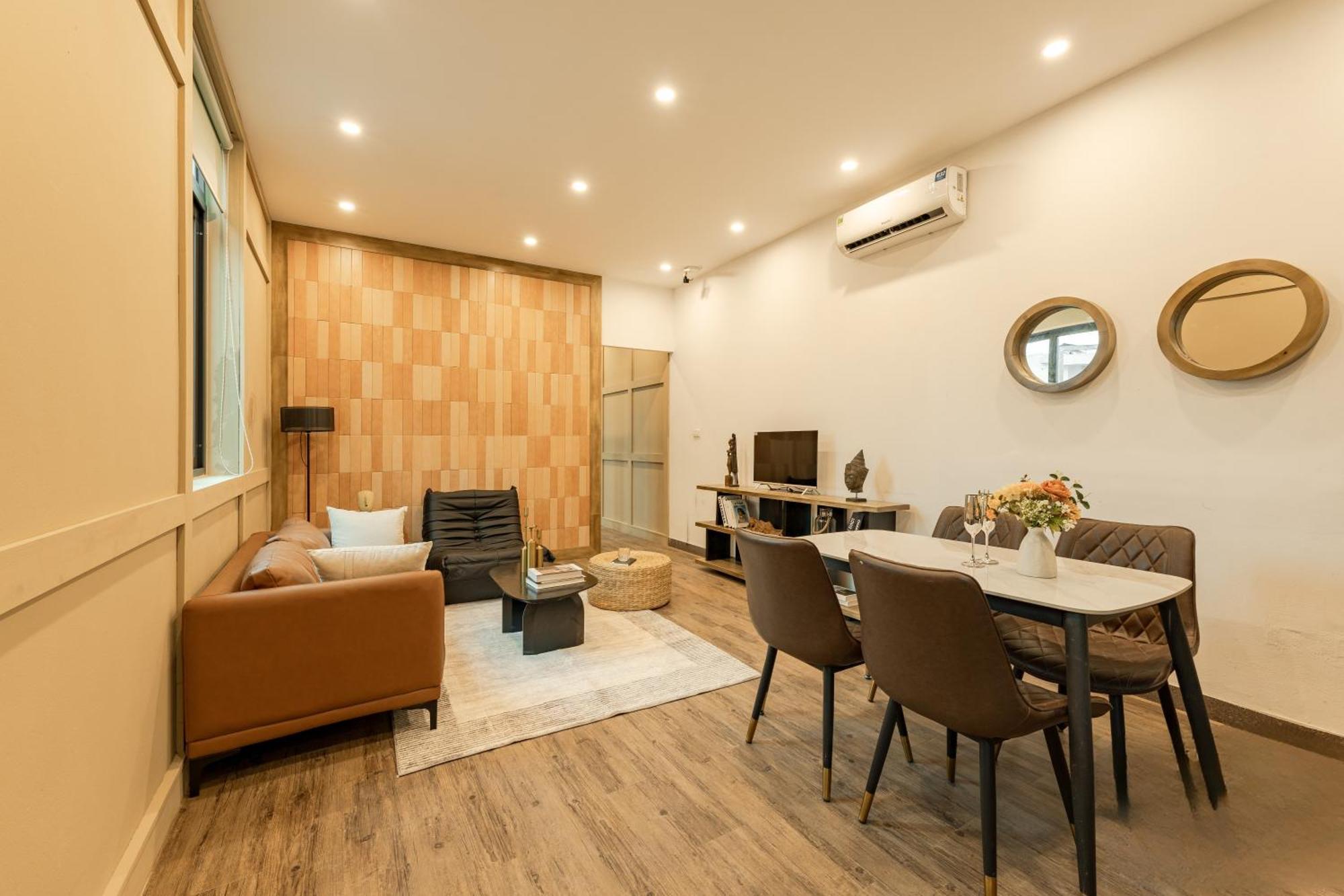 Peaceful Corner In Old Quarter- Private Self Check In Apartment Hanoi